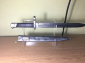 Підставка настінна,на стіл для котик ножа,кортика.