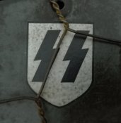 Каска М42/68/Waffen SS.