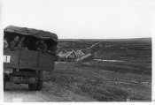 1_Autocolonna in marcia oltre il confine russo nell'estate 1941.jpg
