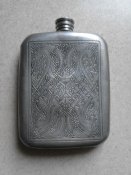 Курительная трубка, фляжка, складной нож солдата Вермахта.