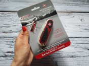 Многофункциональный складной нож от компании Victorinox. Модель Delemont EvoGrip ™ 11 (2.4803.C)