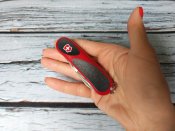 Многофункциональный складной нож от компании Victorinox. Модель Delemont EvoGrip ™ 11 (2.4803.C)