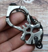 EDC брелок-стеклобой Череп,с паракордом.