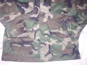 итель в камуфляже Woodland (Mil-Tec, Германия). Рубашка камуфляжная р.S (лот №44-3)