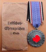 Luftschutz-Ehrenzeichen_04.jpg