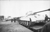 05A,_Russland,_Eisenbahntransport_Panzer_V_(Panther).jpg