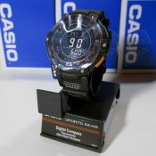 Наручний годинник з цифровим компасом Casio SGW100-2B часы с компасом