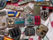 набор нашивок, шевронов и кокард