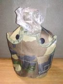 Фляга пластиковая с подстаканником-кружкой под флягу алюминий с чехлом Woodland. Новая
