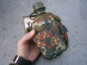 Фляга армейская 1 л пластиковая в чехле флектарн. Германия Макс Фукс.