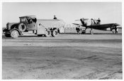 Bf 109 mit Tankwagen.jpg