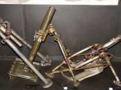 60mm_brandt_company_mortar_mod_1937_01_of_24.jpg