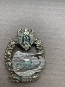 Нагрудный знак «За танковую атаку 75»