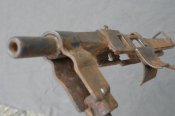 Станок для показа  роботи   запчастин кулемета   Дегтярева  1952 р