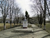 Бюст Зубко П.Н. с. Лесное.jpg