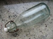 original-german-ww2-beer-bottle_1_00da7358e7c1b48e767d217a20814ed4.jpg