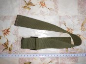 Стяжка-крепеж широкая стропа с пряжкой олива