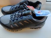 Кроссовки "Waterproof" новые 37р.