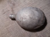 Фляга немецкая, побитая временем.