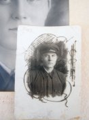 Фотография и увеличенная копия с него+справка с военкомата 1944г о гибели и месте захоронения