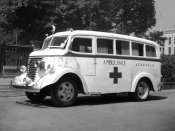 Nissan 80 Ambulance '1937–38.jpg