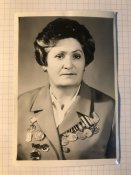 Фото женщина ветеран медик с медалями