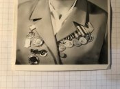 Фото женщина ветеран медик с медалями