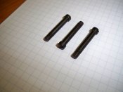 Соединительный винт  накладок пистолета Р-38.