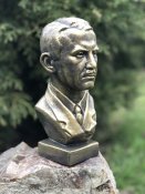 Бюст Євгена Коновальця