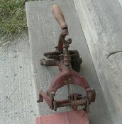 ANTIQUE-FARM-TOOL-SHARPENING-JIG-SCYTHE-SICKLE-_1.jpg
