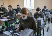 u_navchalnomu_centri_zavershylas_pidgotovka_radiotelefonistiv_8.jpg