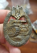 Знак за танковую атаку в бронзе. Хорошее состояние