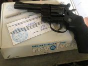 Револьвер под патрон Флобера «Weihrauch HW4 4"» с кобурой для ношения под одеждой