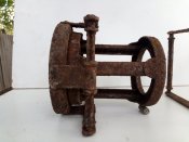 Переноска 105мм снаряда.