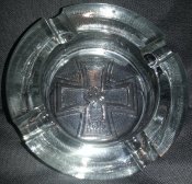 пепельница  с железным крестом (большая кабинетная сигареты и сигары) отличный подарок