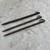 Кілочки німецьких палаток.