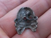 Петлица танкиста "Мёртвая голова"