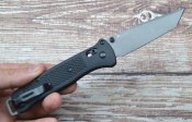 НІж Benchmade Bailout