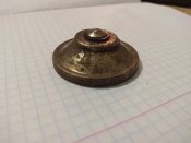 От наушников.