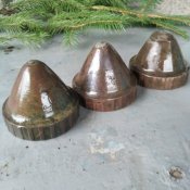 Латунні захистні ковпаки.