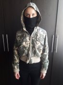 жіноча камуфльована куртка з капюшоном (м)