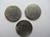 3 гривны с символикой