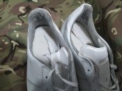 Кожаные тренировочные кроссовки Bundeswehr (белые). ВС Германии, оригинал. Размер 280
