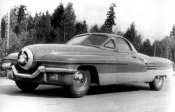 Спортивный легковой автомобиль ЗиС 112.