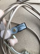 Гарнитура скрытого ношения Kenwood KHS-8BЕ бежевая.