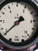 Манометр WIKA en873, глицеринозаполненный радиального подключения