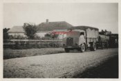 8_Auto-Zugmaschine-Transporter-Anhänger.jpg