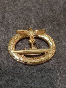 Золотий знак " член екіпажа підводного човна"