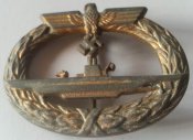Рейх Нагрудный знак подводника / U-Boot-Kriegsabzeichen коллекционное состояние остатки позолоты