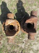 Дві частини поперечного валу Т-26